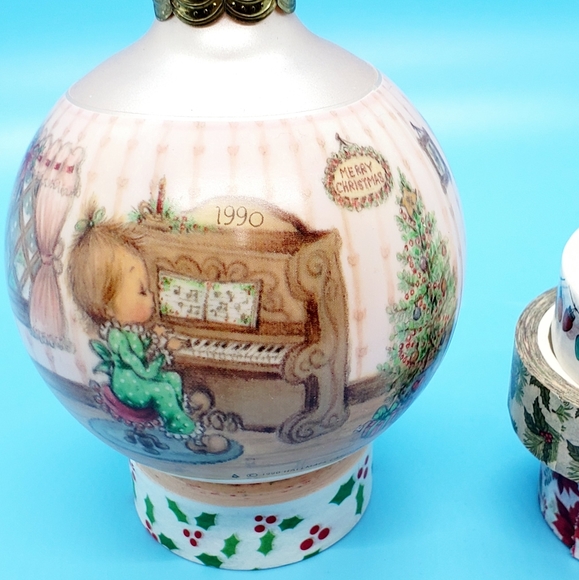 Vintage Betsey Clark Hallmark 'Tis the season, when hearts are singing' 1990 - Picture 6 of 7